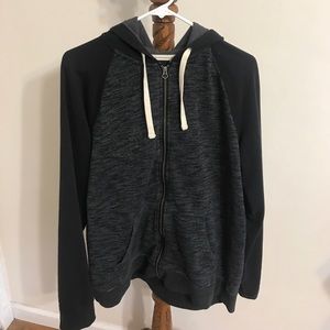Grey men’s sweatshirt